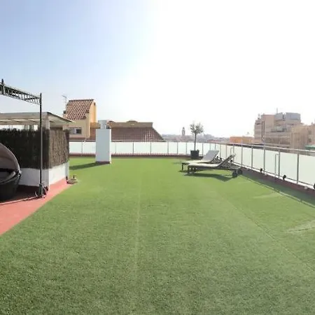 Skyline Apartment *